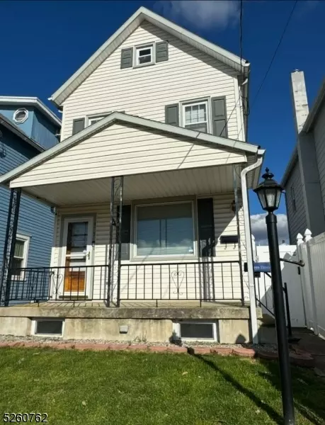 975 Hill St, Phillipsburg, NJ 08865