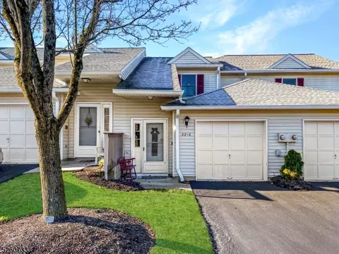 22 Dara Dr # -2, East Hanover, NJ 07936