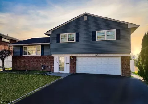 2723 Myrtle Ter, Linden, NJ 07036