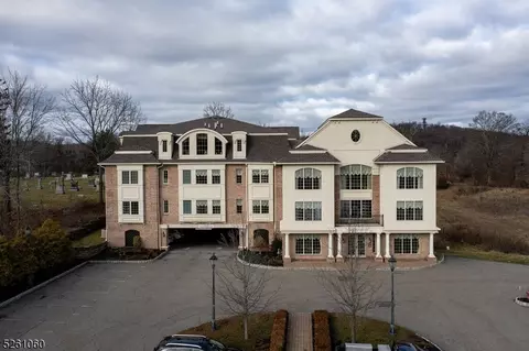 16 Main St #D1, Sparta, NJ 07871