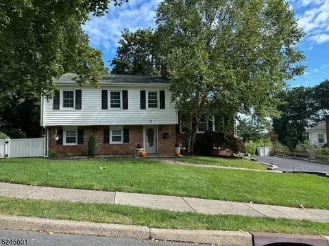 58 Heights Rd, Wayne, NJ 07470