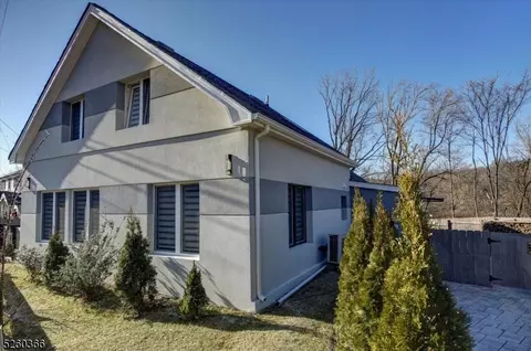 81 Franklin Ave, Rockaway, NJ 07866
