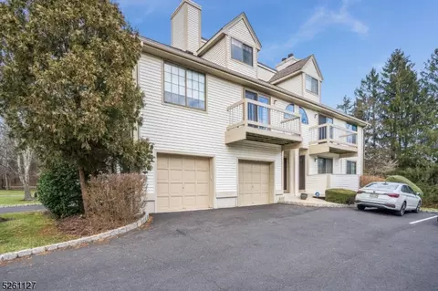 2606 Hemlock Pl, Basking Ridge, NJ 07920