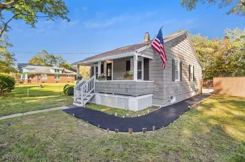 310 Rutherford Ave, Franklin, NJ 07416
