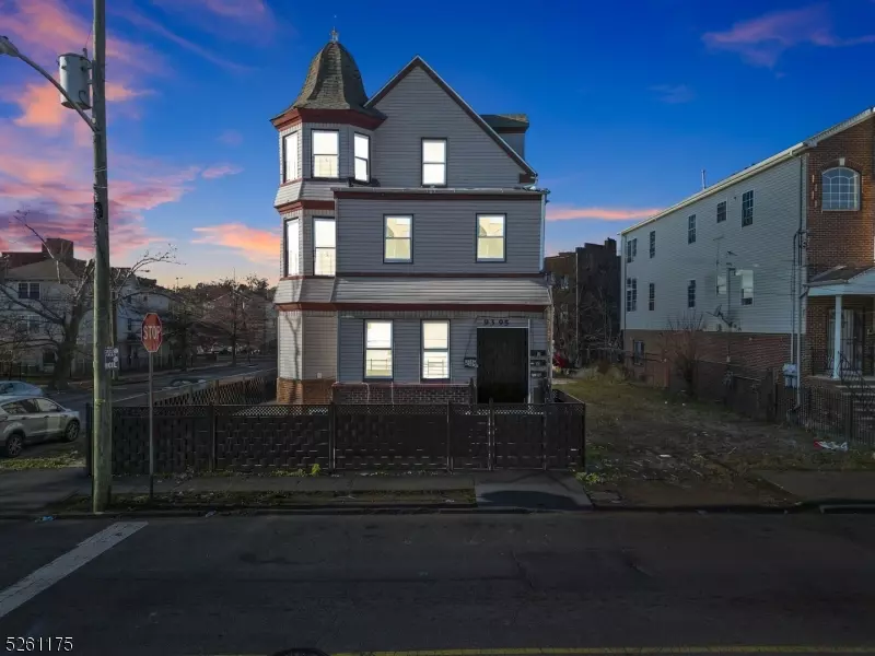 9395 Ridgewood Ave, Newark, NJ 07108 34 Photos Movoto