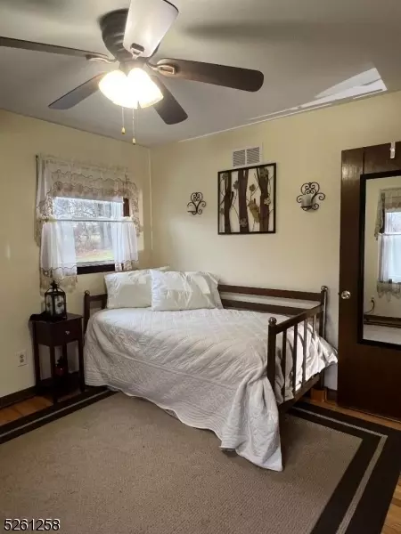 561 Charlestown Rd, Hampton, NJ 08827 photo 19