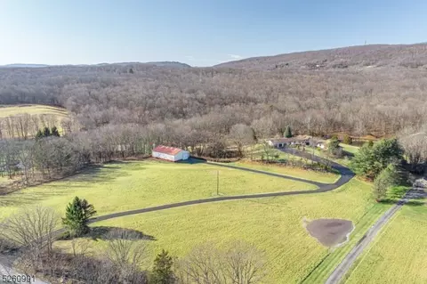 90 Phillips Rd, Branchville, NJ 07826