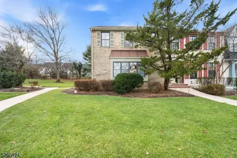 615 Cornwall Ct, Hillsborough, NJ 08844