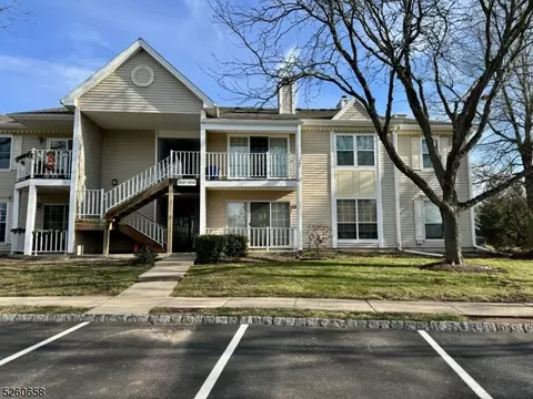 2212 Doolittle Dr, Bridgewater, NJ 08807