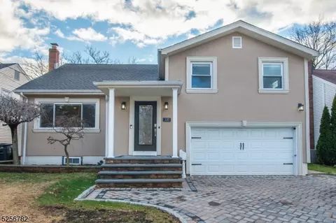 120 Charlotte Ter, Roselle Park, NJ 07204