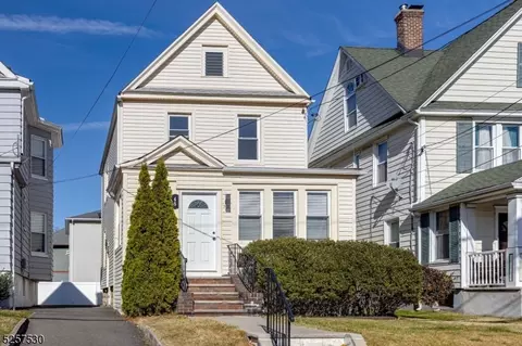 45 Warren Ave, Roselle Park, NJ 07204