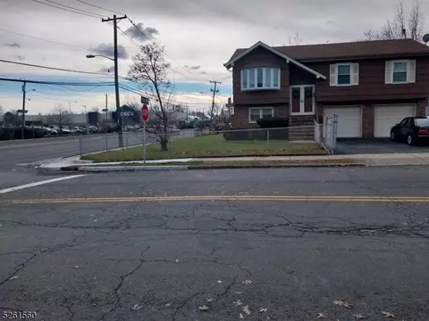458-462 19th Ave, Paterson, NJ 07504