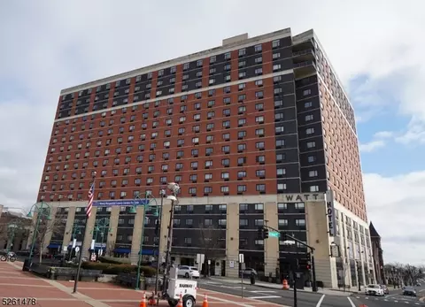 1 Carriage City Plz #1207, Rahway City, NJ 07065