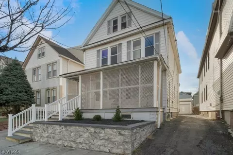 944 Emma St, Elizabeth, NJ 07201