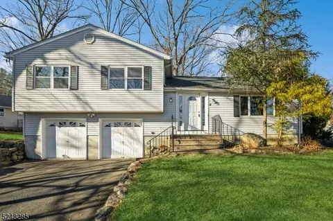 3 W Lakeview Trl, Wharton, NJ 07885