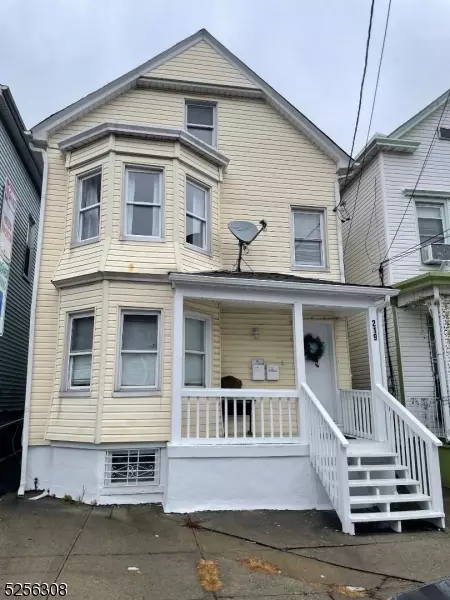 219 Bond St, Elizabeth City, NJ 07206