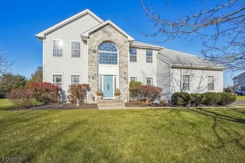 10 Cornelius Way, Franklin Twp, NJ 08873