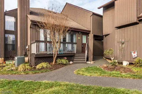 39-34 Bloomingdale Dr #34, Hillsborough, NJ 08844