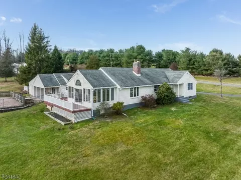 486 Adamic Hill Rd, Milford, NJ 08848