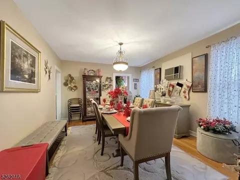 261 Ampere Pkwy, Bloomfield, NJ 07003
