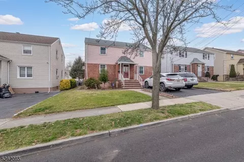 5 Macarthur Ave, Lodi, NJ 07644