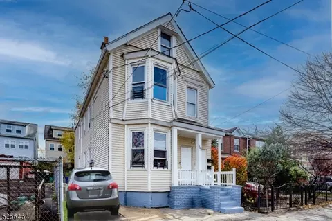 602 S 18th St, Newark, NJ 07103