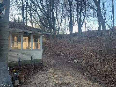 5 Carmine Dr, Netcong, NJ 07857 photo 9