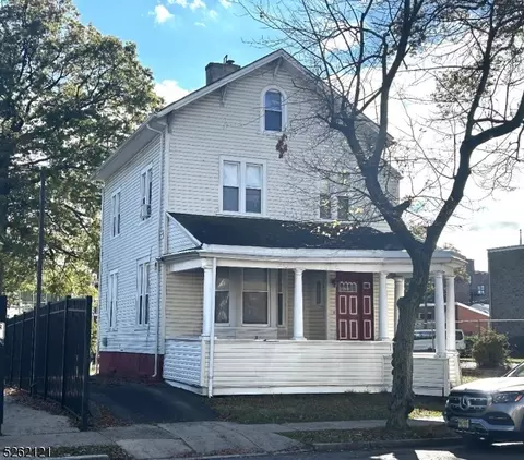 54 Lincoln St, East Orange, NJ 07017