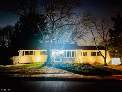 32 Beebe Ave, Spotswood, NJ 08884