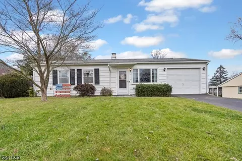 805 Lynda Rd, Phillipsburg, NJ 08865