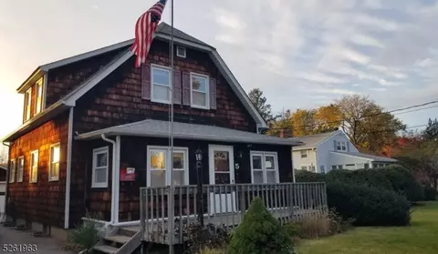 5 Shirley Pl, Pequannock Twp, NJ 07444