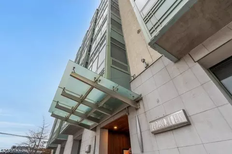 689 Marin Blvd #908, Jersey City, NJ 07310