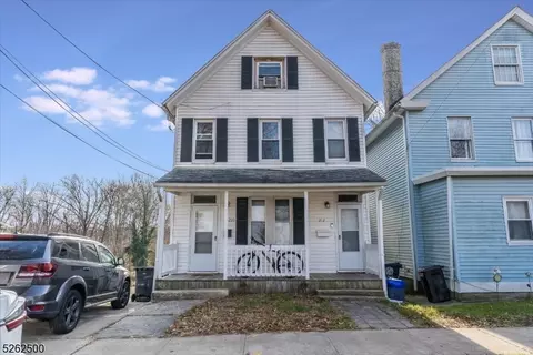 210 W Main St, Bound Brook, NJ 08805