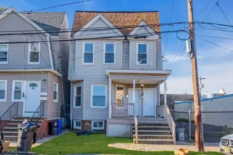 82 Beverly St, Newark, NJ 07108