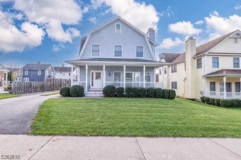 22 Dumont Rd, Far Hills, NJ 07931