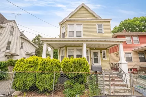164 E 31st St, Paterson, NJ 07514