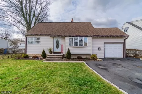 21 Hancock Pl, Woodbridge Twp, NJ 08830