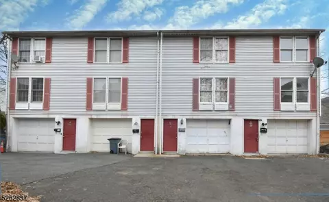 54 Bruen Ave #4, Irvington, NJ 07111