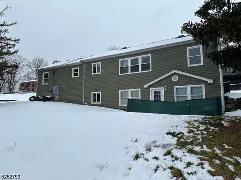 21 Walsh Rd, Franklin, NJ 07416