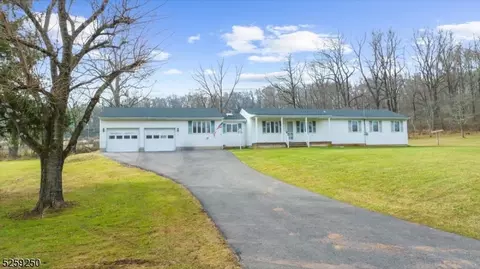 79 Sidney School Rd, Franklin Twp, NJ 08801
