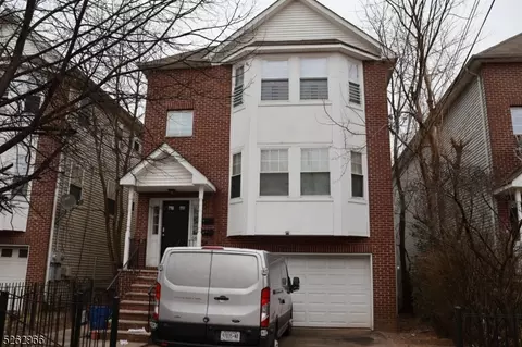 580 S 18th St, Newark, NJ 07103