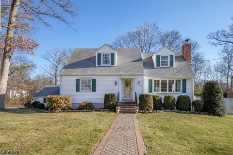 21 Peachtree Rd, Bernards, NJ 07920