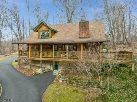 79 Jenny Jump Rd, Blairstown, NJ 07825