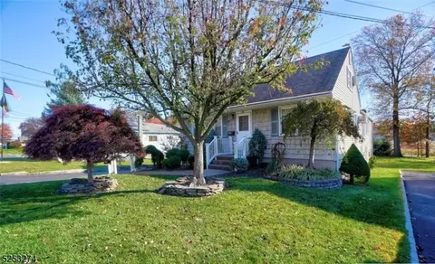 76 W Woodbridge Ave, Woodbridge Twp, NJ 08830