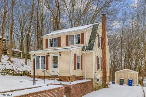 24 Cregar Ave, High Bridge, NJ 08829