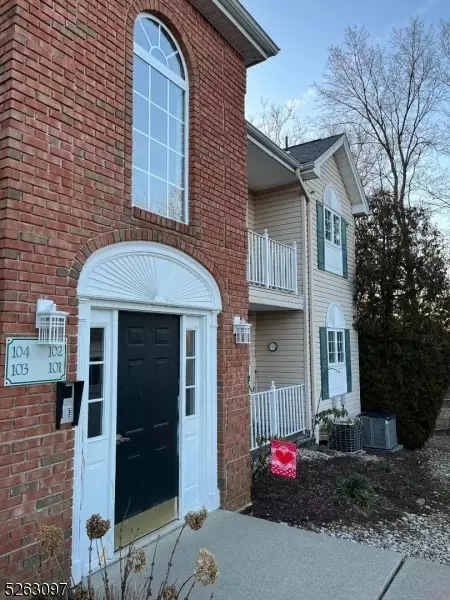 105 Roseland Ave #102, Caldwell, NJ 07006