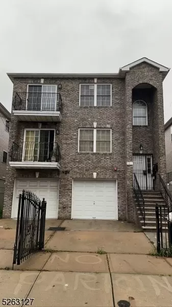 106 N 5th St, Newark, NJ 07107