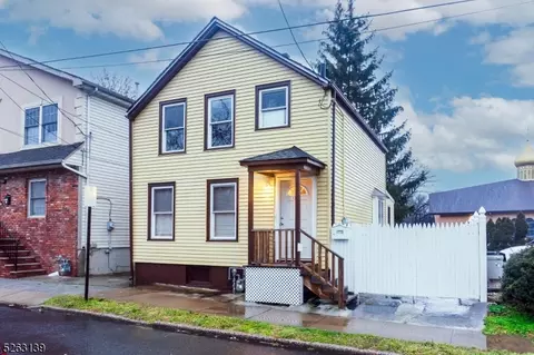 1775 Newton St, Rahway, NJ 07065