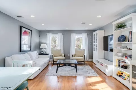 24 King St UNIT 2B, Morristown, NJ 07960