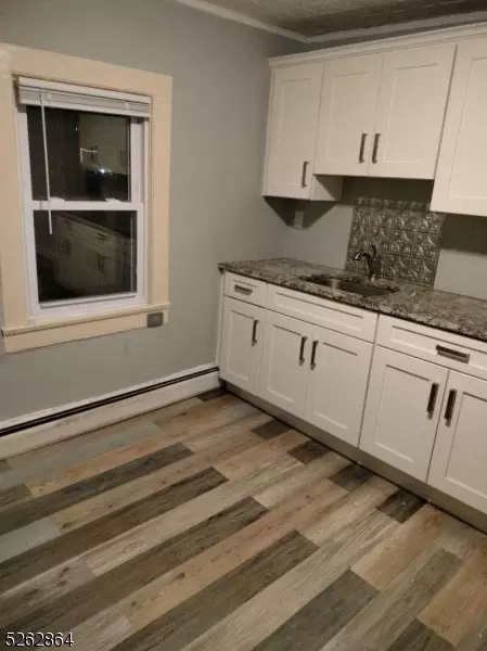9 2nd St, Bloomfield, NJ 07003